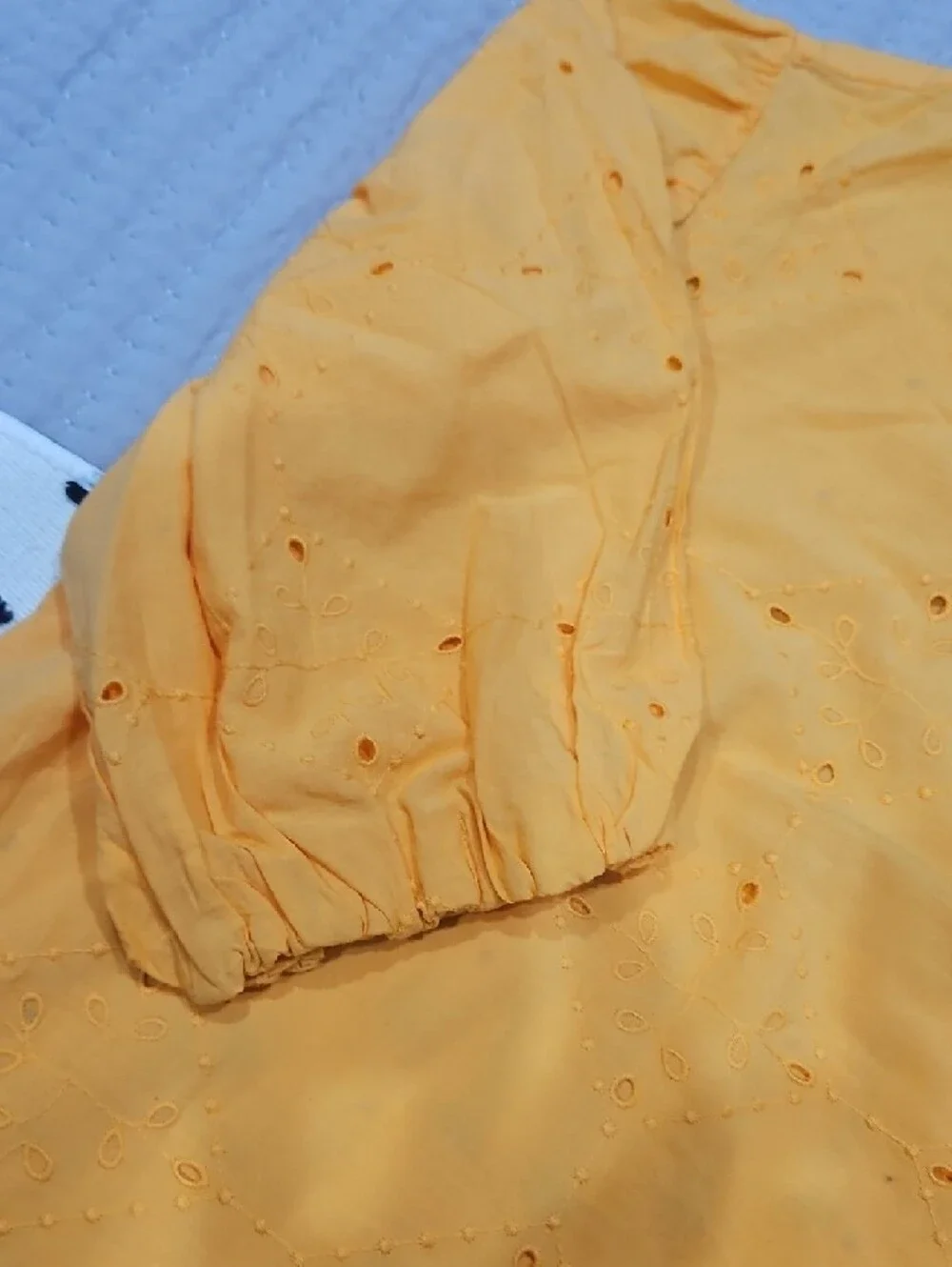 Liz Claiborne Yellow Eyelet Puff-Sleeve Blouse
